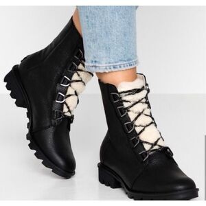 Sorel Phoenix Combat Boots Women 9.5 Black Short Lace Up Fur Lined Leather
